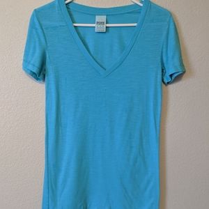 VS Pink v-neck t-shirt